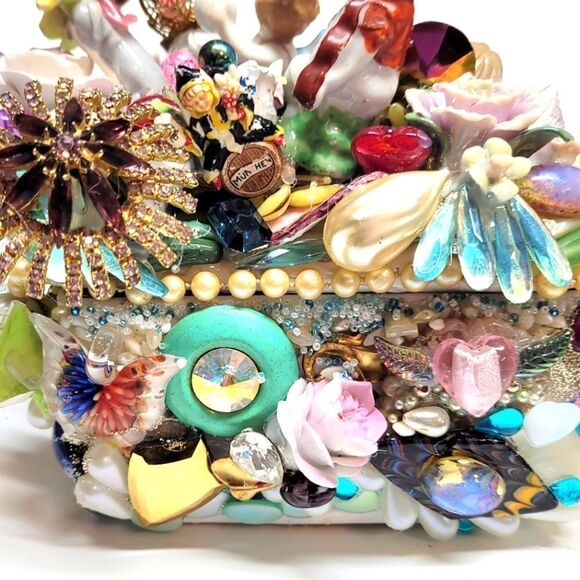 Wendy Gell Porcelain Box, Cherubs, Roses, Waking Lady, Eeoyore, Swarovski OOAK - Picture 4 of 8